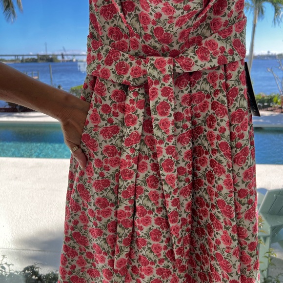 Formal wear - Picture 5 of 6